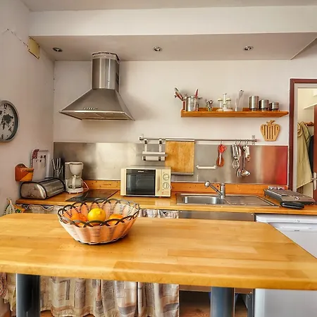 Apartment Orange *